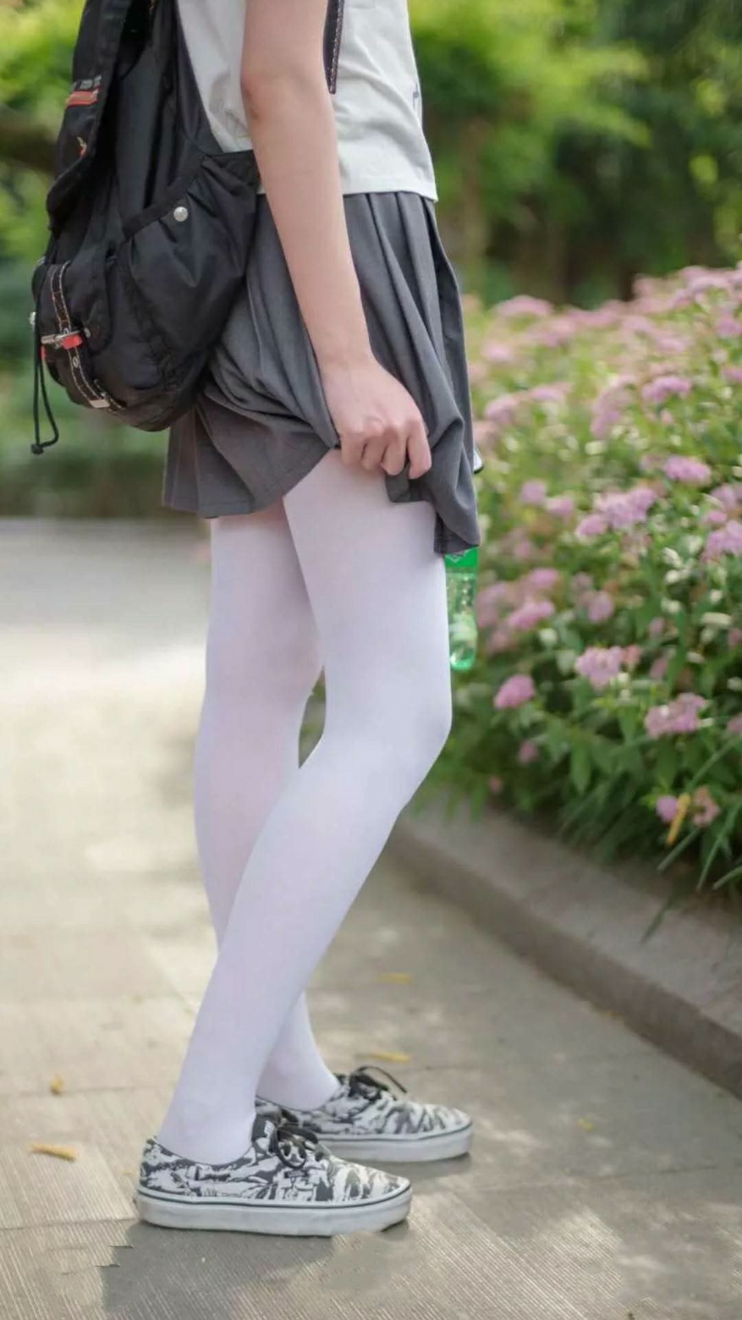LOL赛事中的观众互动：如何提升观赛体验，lol观战classic