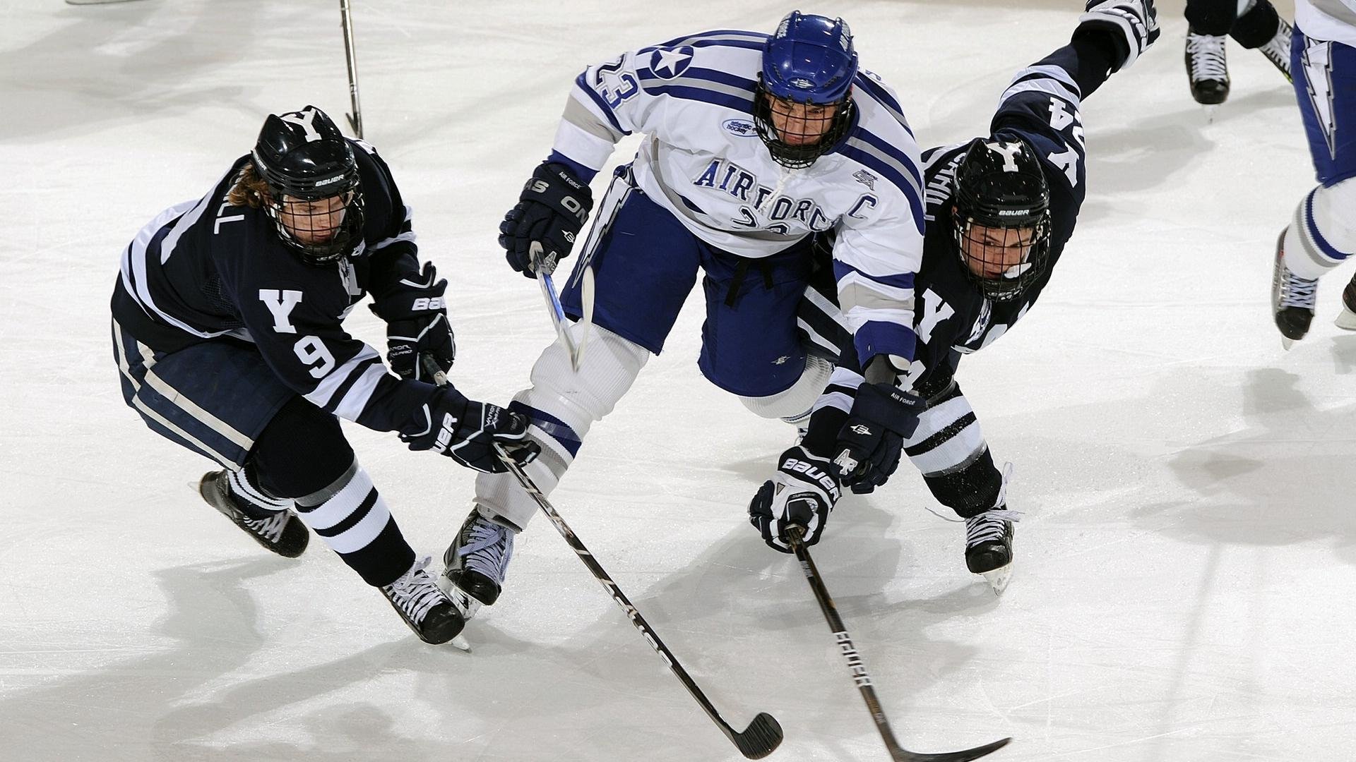 电竞解说的风格：专业分析与幽默风趣，关于电竞解说的介绍